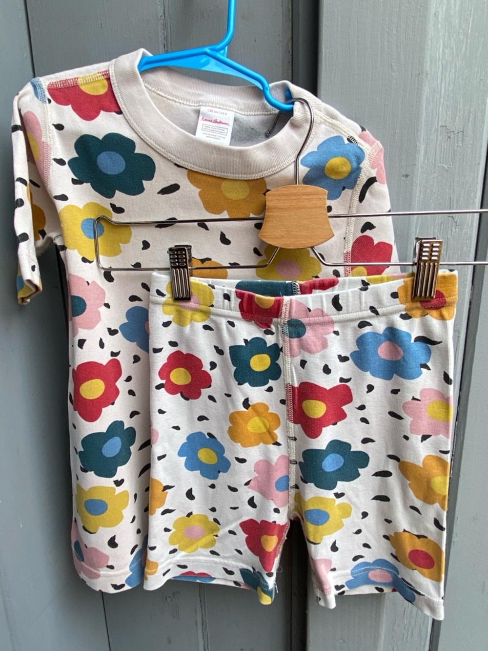 Hanna Andersson Short Sleeve Pajama Set  White with Multicolor Flowers